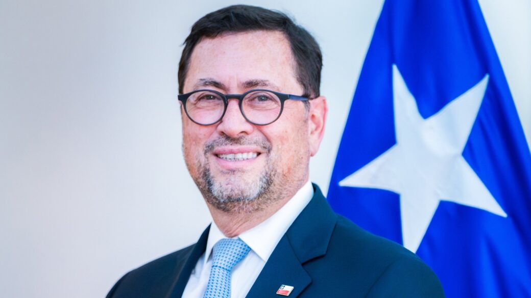 El hemiciclo de la Cámara de Diputados de Chile en sesión, como escenario institucional de la interpelación al canciller